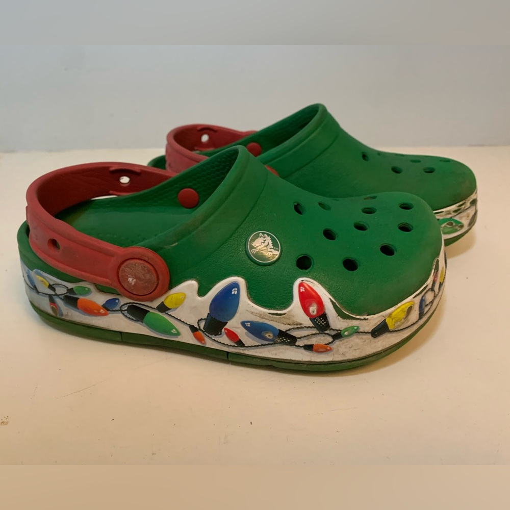 Crocs light up holiday lights shoes size child 13 green Christmas fun celebrate